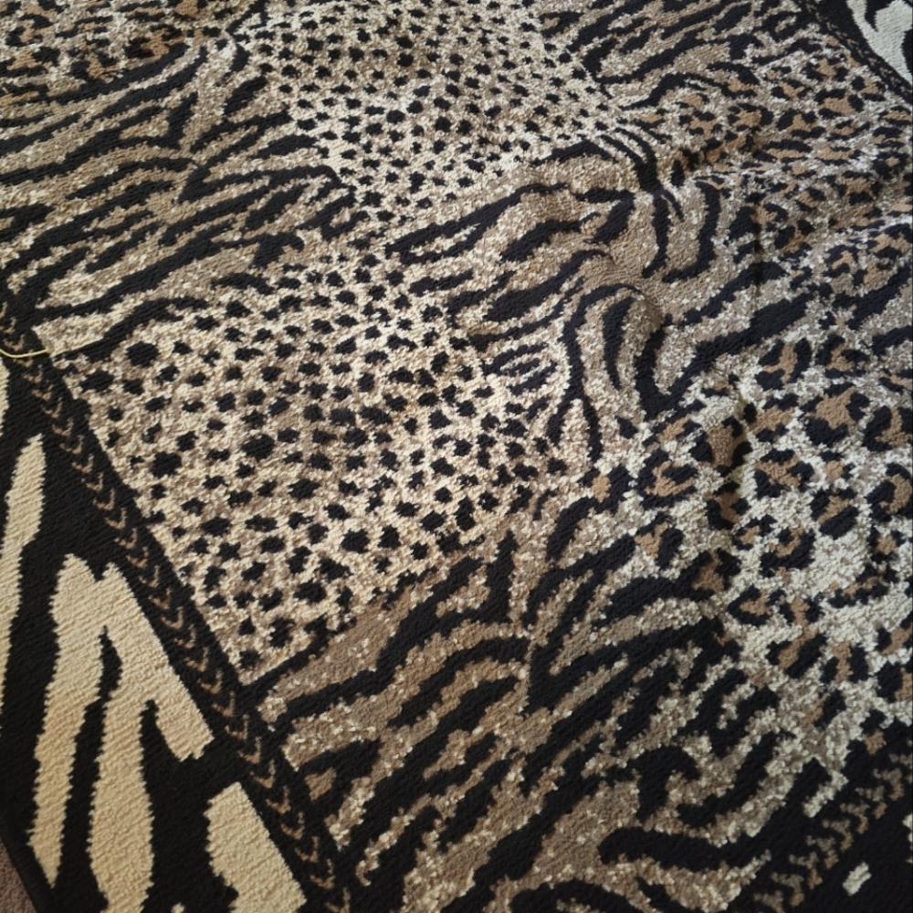 RUGS
